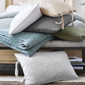 POTTERY BARN *Euro* Blue Pick-Stitch Handcrafted Quilted Sham Linen x2